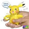 Pokémon világító-mozgó interaktív Pikachu figura